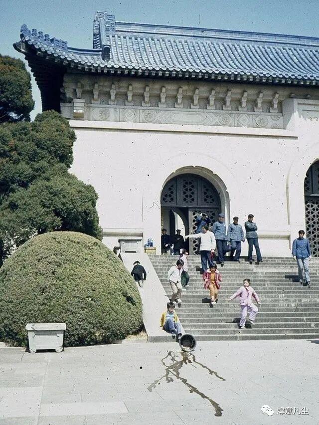 苏南京鹤立鸡群的金陵饭店是南京人骄傲瓦力游戏试玩老照片：1983年的江(图6)